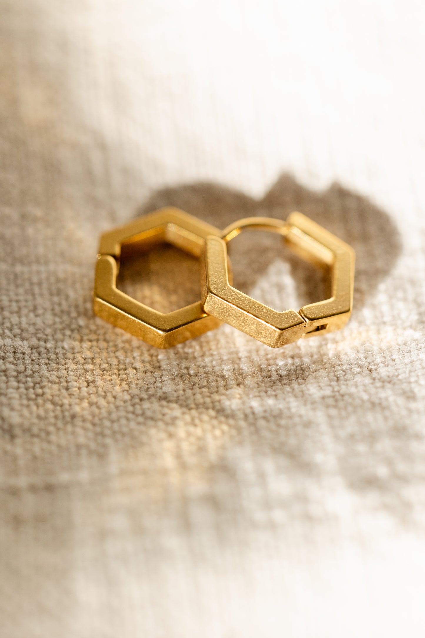 Hexagon Hoops 16mm