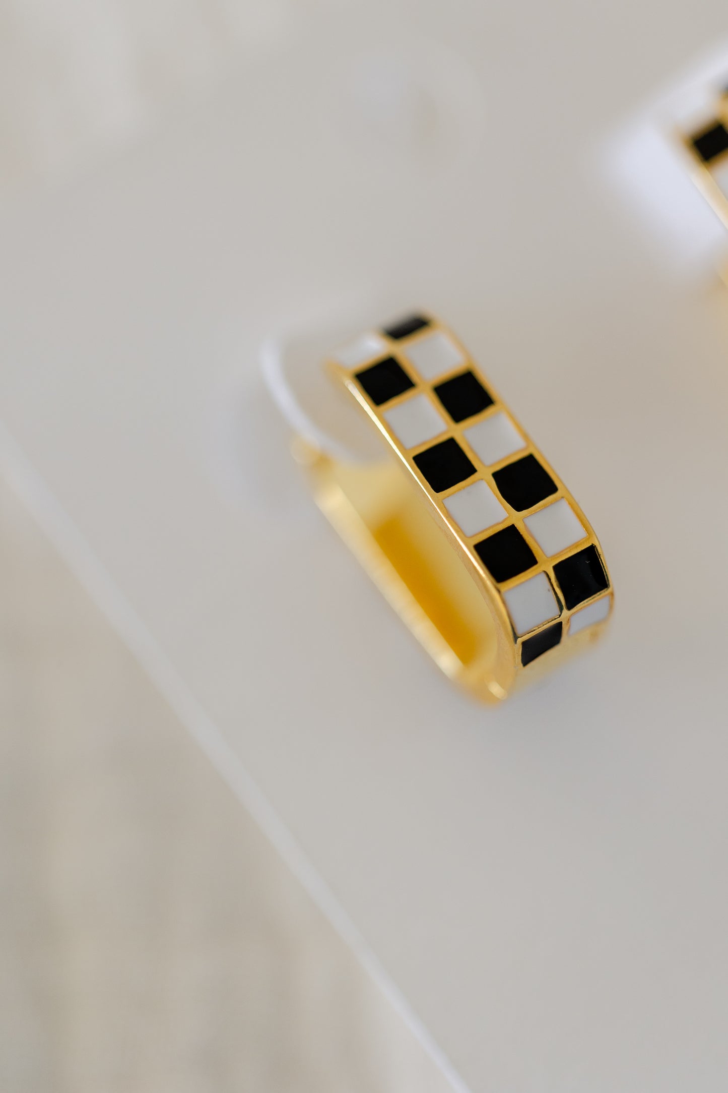 Checkered Rectangle Hoops