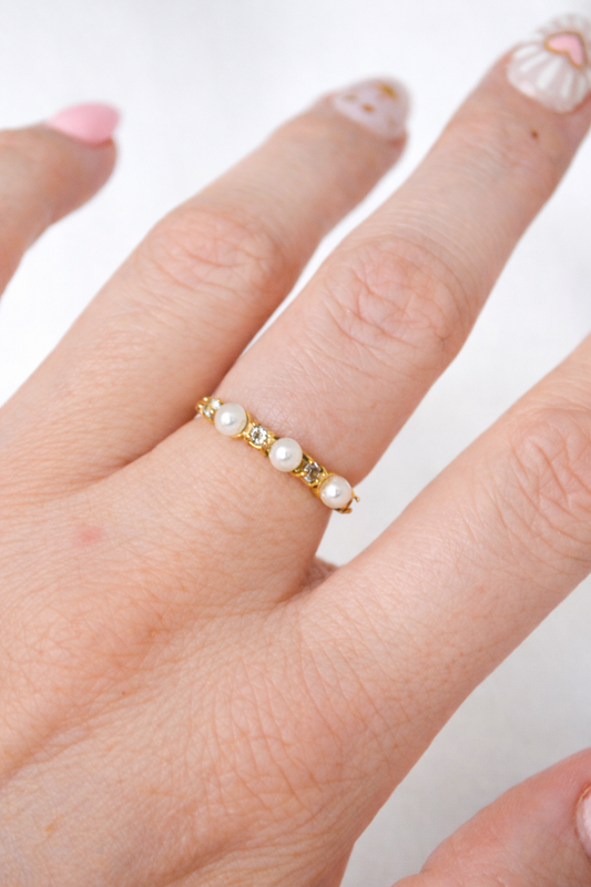 Monet Pearl Ring