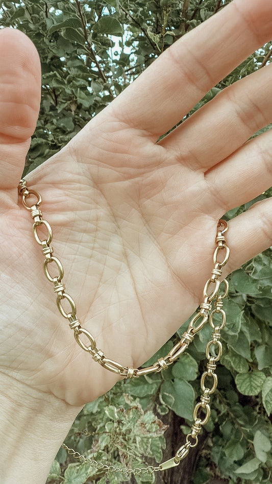 It Girl Necklace